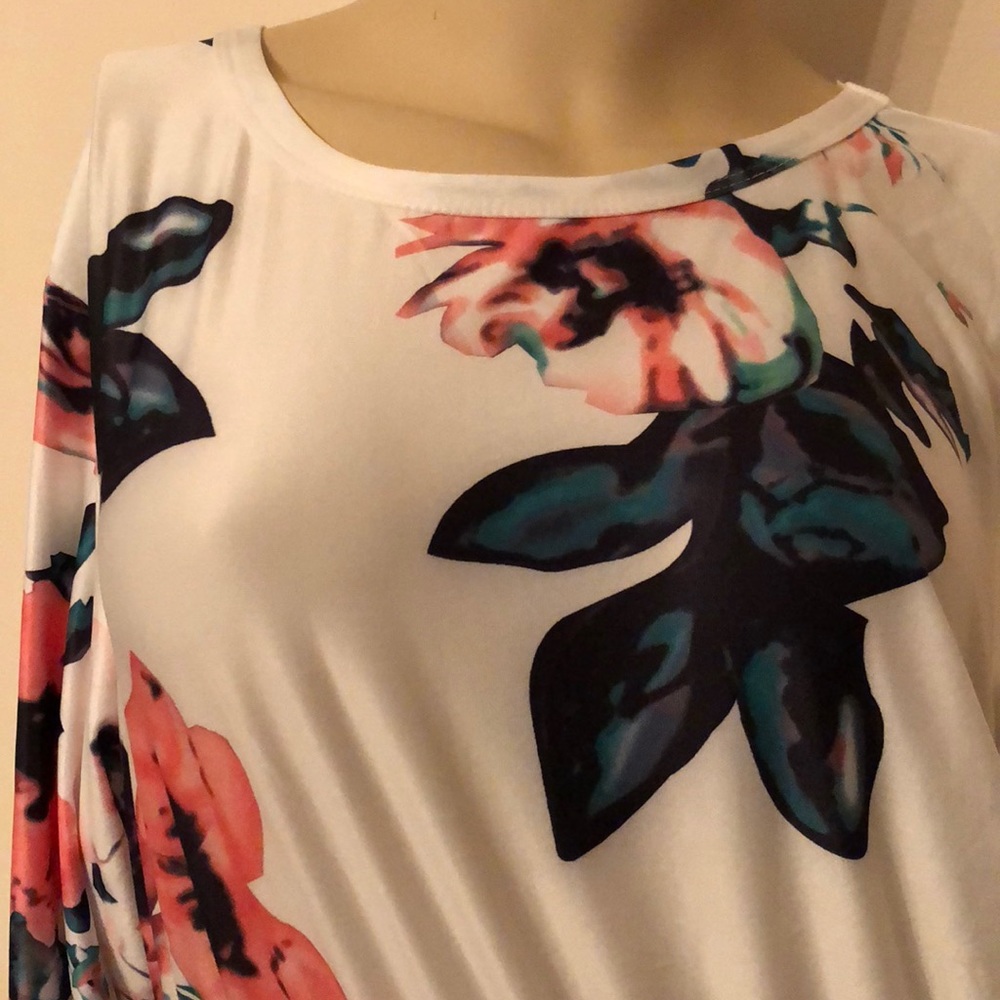 Gorgeous floor length floral dress with pockets - Picture 4 of 8